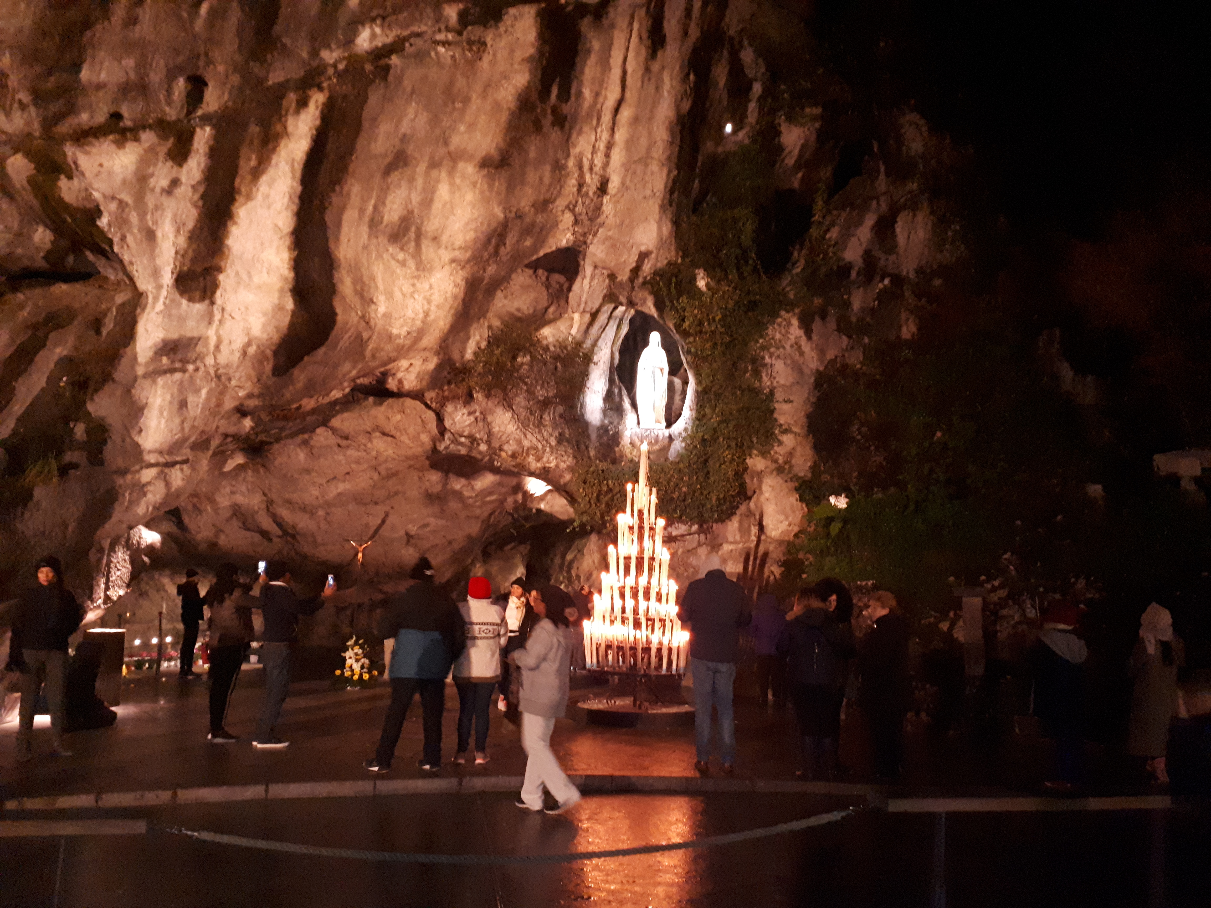 Lourdes Nov 18 (1)