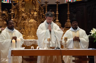 2025nov.23Messe_d'Installation-cononique de l'abbé Sudhira KORADA101.jpg