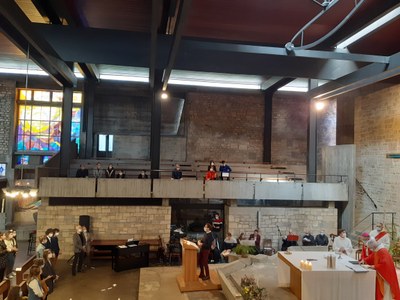 Confirmation des jeunes du doyenné - Eglise St Louis de Montrapon - 7 mars 2021 (47).jpg