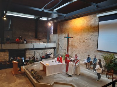 Confirmation des jeunes du doyenné - Eglise St Louis de Montrapon - 7 mars 2021 (51).jpg