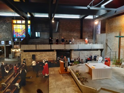 Confirmation des jeunes du doyenné - Eglise St Louis de Montrapon - 7 mars 2021 (52).jpg