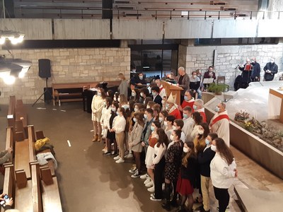 Confirmation des jeunes du doyenné - Eglise St Louis de Montrapon - 7 mars 2021 (58).jpg