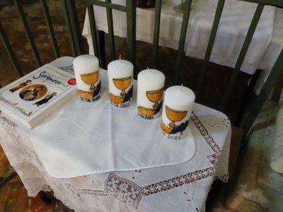 1ère des communions - Paroisse Val de la Dame Blanche - 6 juin 2 (12).JPG