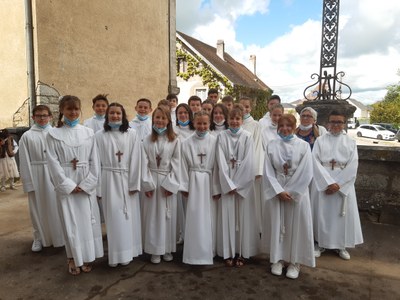 Profession de Foi - Paroisse Val des Salines - Eglise de Cussey-sur-l'Ognon - 23 mai 2021 (1).jpg