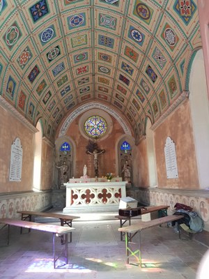 Chapelle Saint Ferreol et Saint Ferjeux - Vue intérieure.jpeg