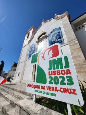 JMJ Lisbonne 2023 (4) Visite d'une église d'Aveiro avant la messe avec 2 000 jeunes.jpg