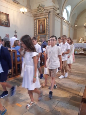 1ère des communions - Paroisse du Val des Salines - Église de Cussey-sur-l'Ognon - 3 juillet 2022