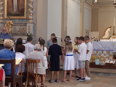 1ère des communions - Paroisse du Val des Salines - Église de Cussey-sur-l'Ognon - 3 juillet 2022