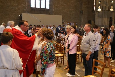 Confirmation des jeunes du doyenné - Eglise  Saint Claude Besançon - 26 juin 2022 (8).JPG