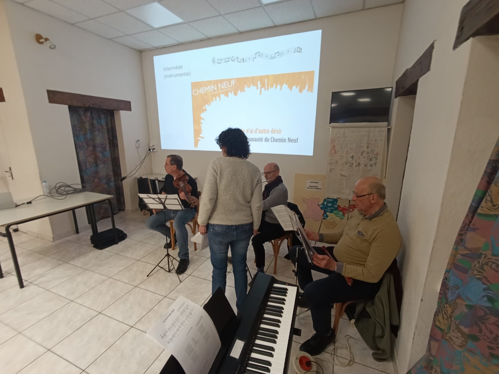 Conférence Le voyage vers l'amont des déchets - 21 mars 2025 (2).JPG