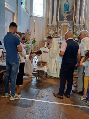 1ère communion - Eglise de Franois - 25 juin 2023 (13).jpg