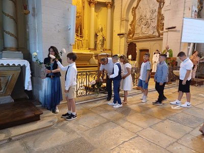 Première des communions - Paroise des Rives de l'Ognon - Eglise de Pin - 18 juin 2023