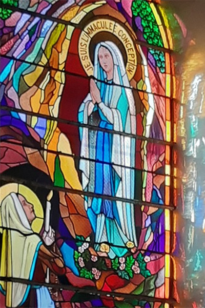 Vitrail - Église de Franois