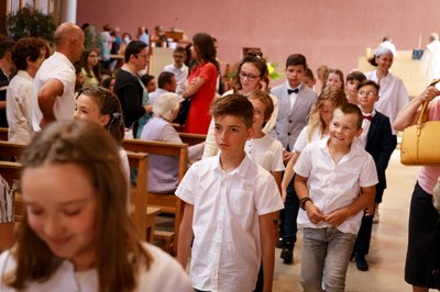 premiere-communion-12-06-2022_498.jpg