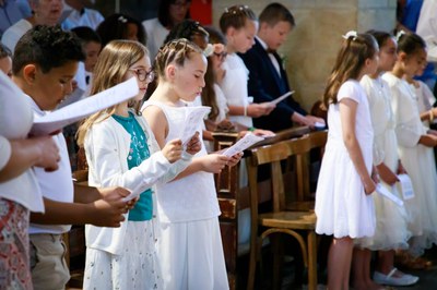premiere-communion-19-06-2022_060.jpg