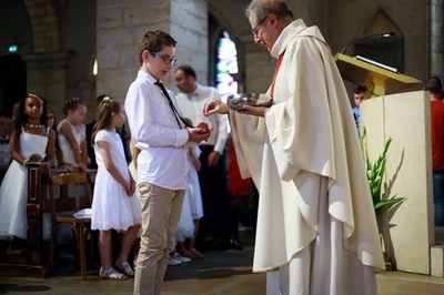 premiere-communion-19-06-2022_275.jpg