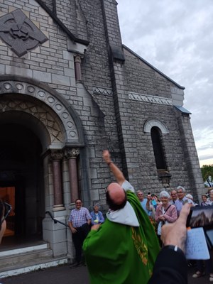 BÉNÉDICTION CLOCHER01