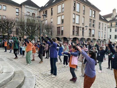 409844989 10227976765378708 6080628220776267448 n