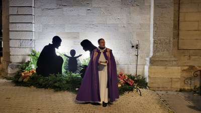 Bénédiction crèche lumière 02déc23(1)