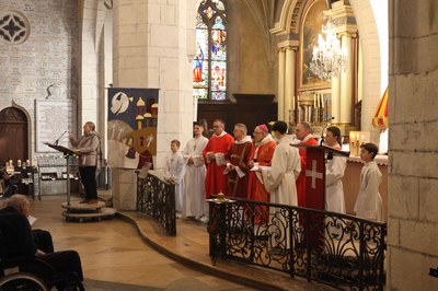 Confirmation   Prêtres Evêque Diacre