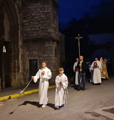 D1739B9C F987 4FD6 A4B6 E12A4C007713