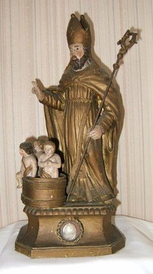 Saint Nicolas statuette reliquaire.jpg