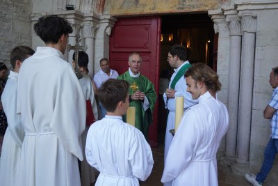 13 07 2025   Pesmes         diacre Charles (111)