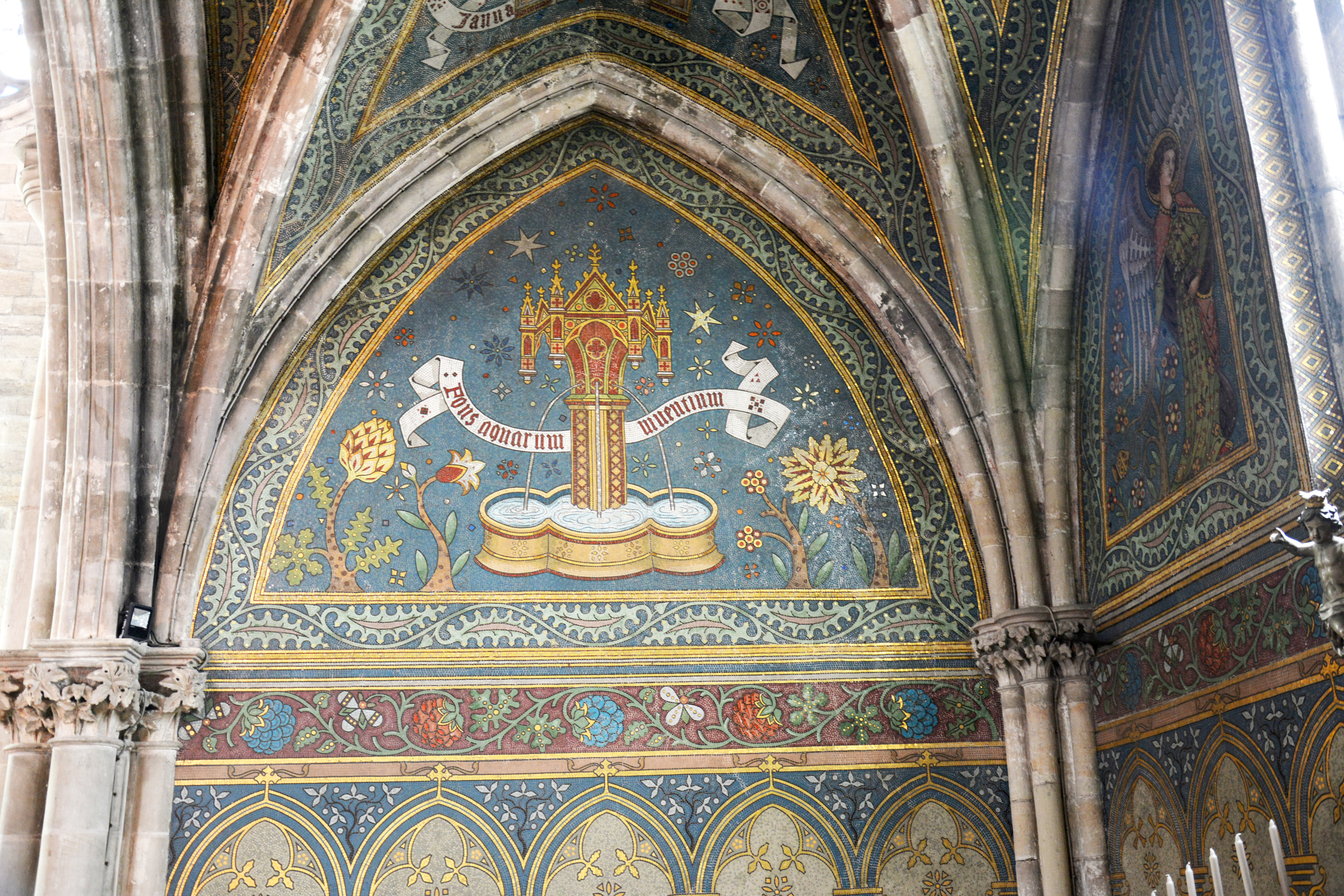 Mosaiques - chapelle Ste Marie.jpg