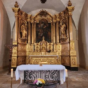 Gray-la-Ville - Retable carré.jpg