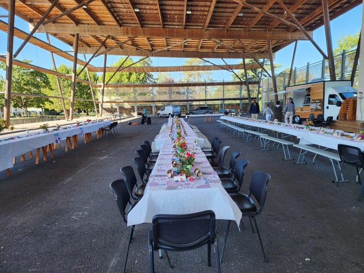 Secours cath - 80 ans - Table.jpg