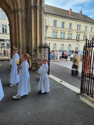 Procession 9 15.8.2026
