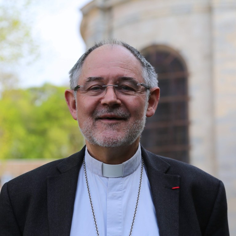 message-de-mgr-bouilleret
