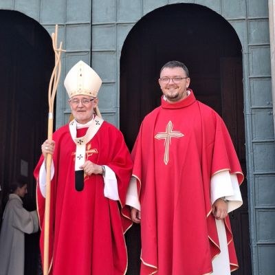 rendons-grace-pour-lordination-sacerdotale-de-guillaume-thevenon